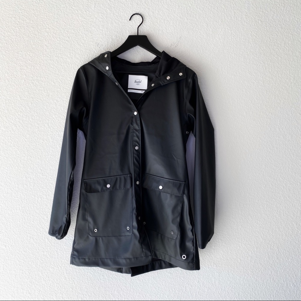 ▪️Herschel Supply Co▪️forecast black parka